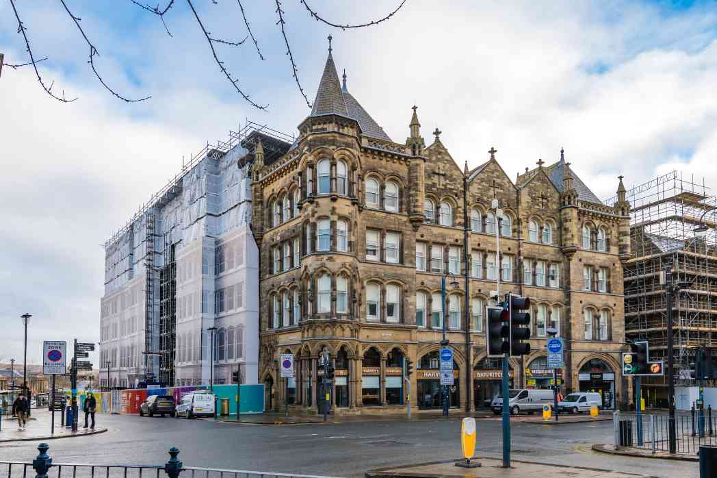 Everlast Estates Building